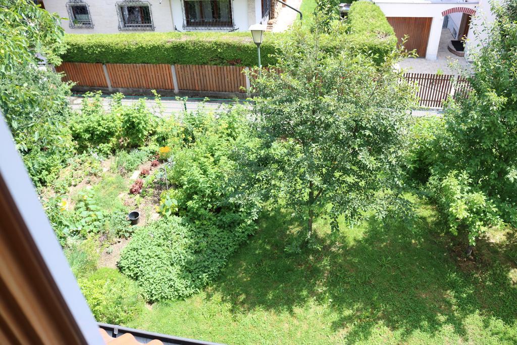Apartment Dachgalerie 110 M2 München Buitenkant foto